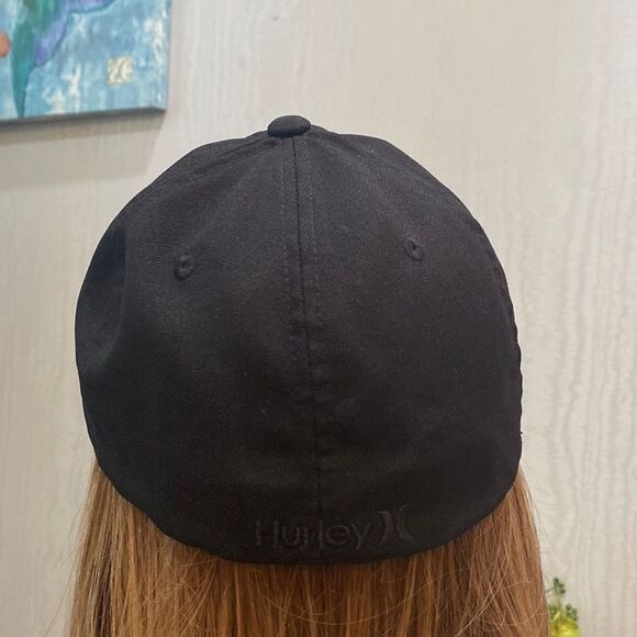 Hurley Flexfit Black Fitted Cap Hat Surfer Skater Streetwear Sz L-XL Unisex - Picture 5 of 14